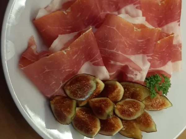 Prosciutto Crudo Oro del Piemonte e fichi fioroni BIO
