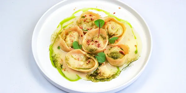 capelletti filled with peas and ricotta,