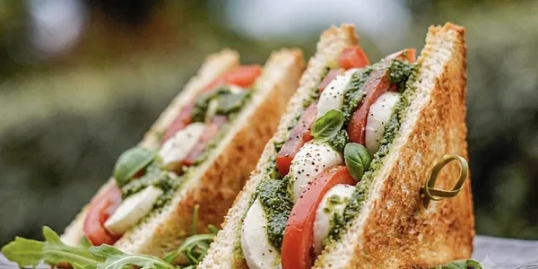 Toast Caprese