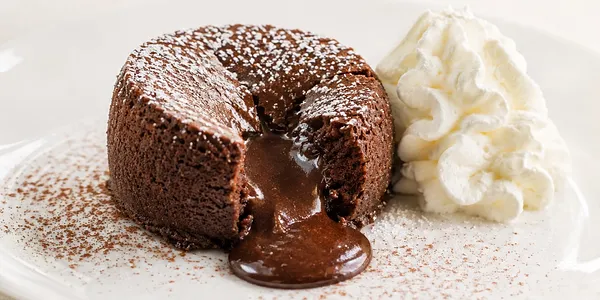 Cuore Caldo al Cioccolato con Panna