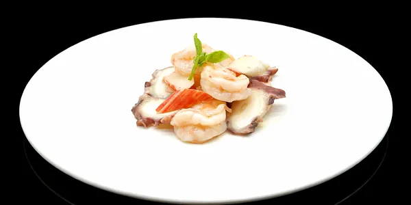 30. Insalata di mare*