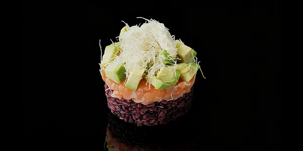 24. Tartare black avocado