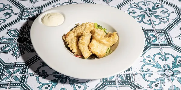 Spigola fritta e maionese al lime