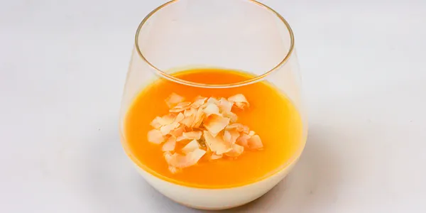 panna cotta s kokosom,