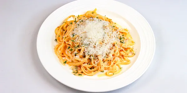 linguine with confit garlic, 