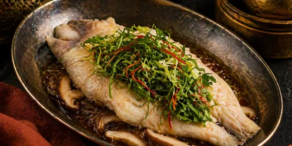 F2 STEAMED WHITE FISH FILET