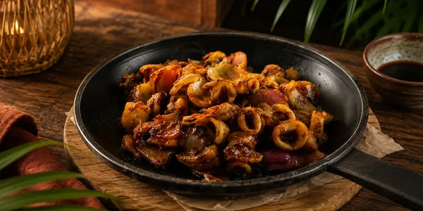 M1 STIR FRIED CURRY CALAMARI