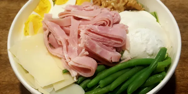 N.4 Insalatona con Prosciutto cotto.