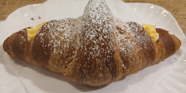 Croissant con crema