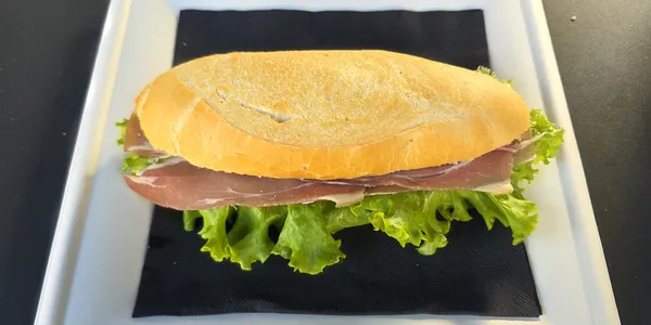 Crudo e insalata(raw food and salad)