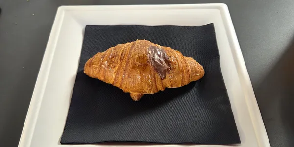 Cornetto cioccolato(chocolate croissant)