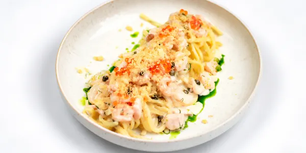 linguine with prawns and salmon,