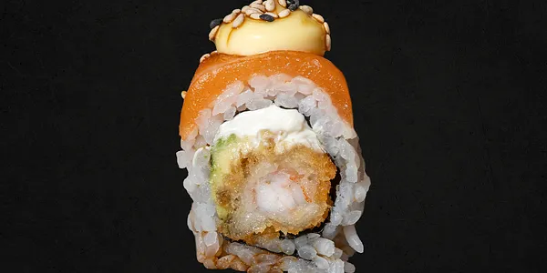 154 - Uramaki tempura di gamberone, philadelphia, salmone crudo e teriyaki [8 Pezzi]