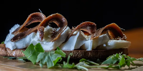 Bruschetta Mozzarella di Bufala e Alici 