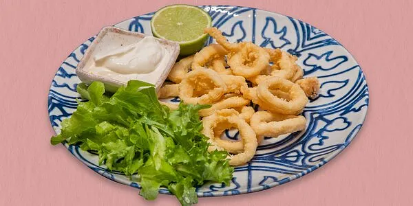 19 Anelli di calamaro e salsa aioli