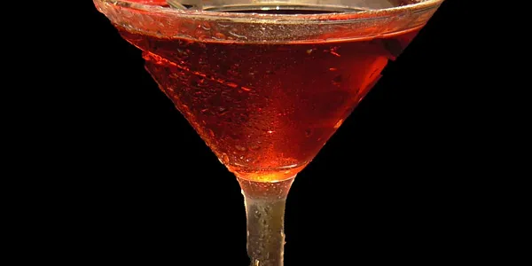 Manhattan dello Chalet. Al secondo giro chiedi un tumbler (spoiler: non sarai accontentato).