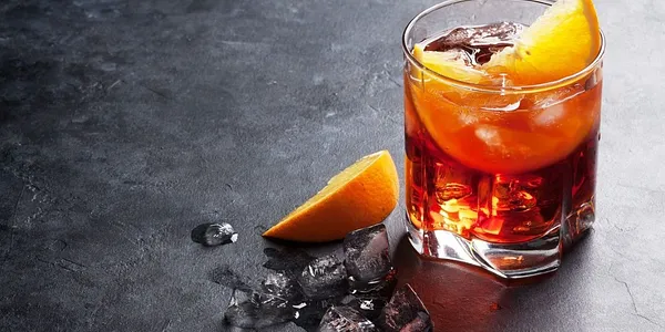 Negroni sbagliato dello Chalet. Con una promessa: non te lo sbagliamo.