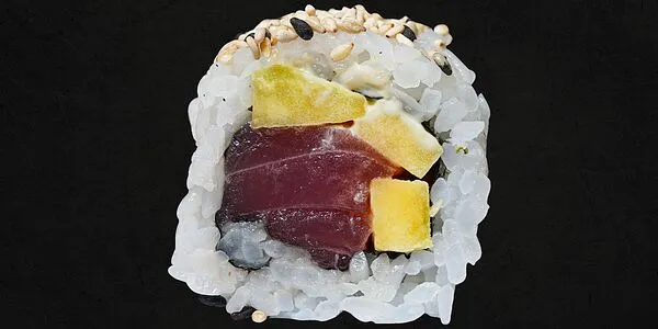 9 - Uramaki tonno spicy e mango [8 pezzi]