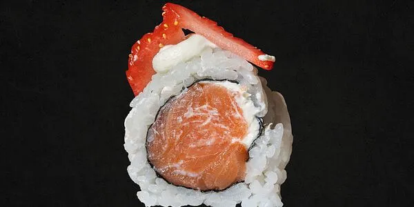 4 - Uramaki salmone e fragola [8 Pezzi]