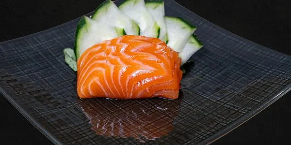 112 - Sashimi salmone [6 pezzi]
