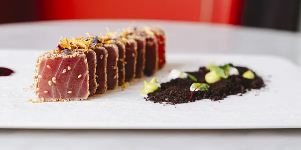 Tonno tataki 